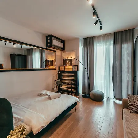 Waterfront Paradise Apartment